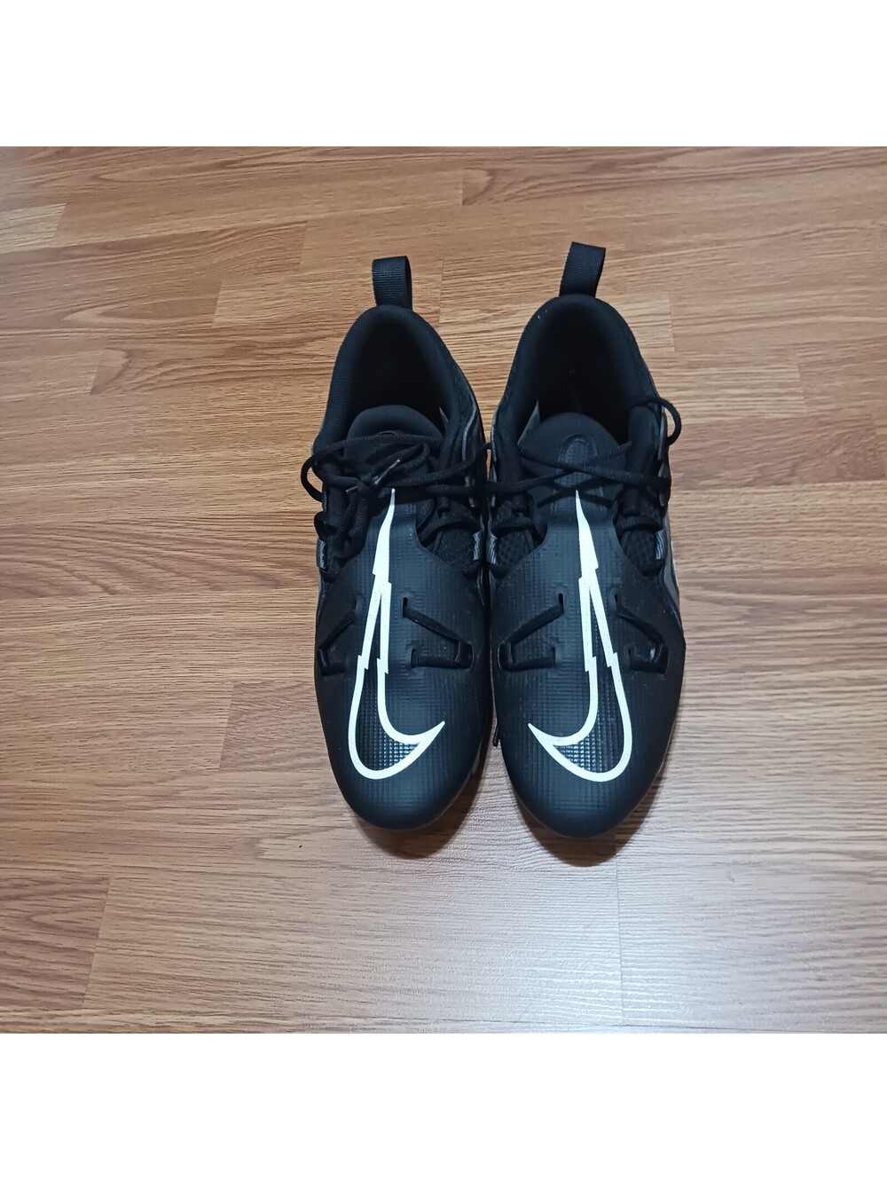 Nike Men's Black Football Cleats Shoes Size  11.5